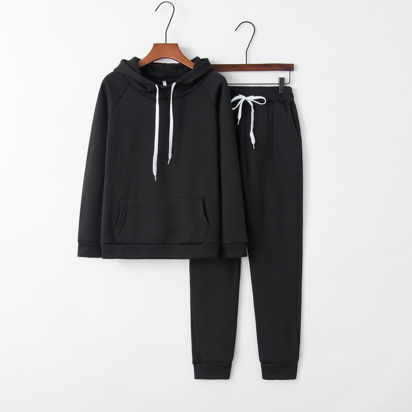 Casual two-piece sports suit