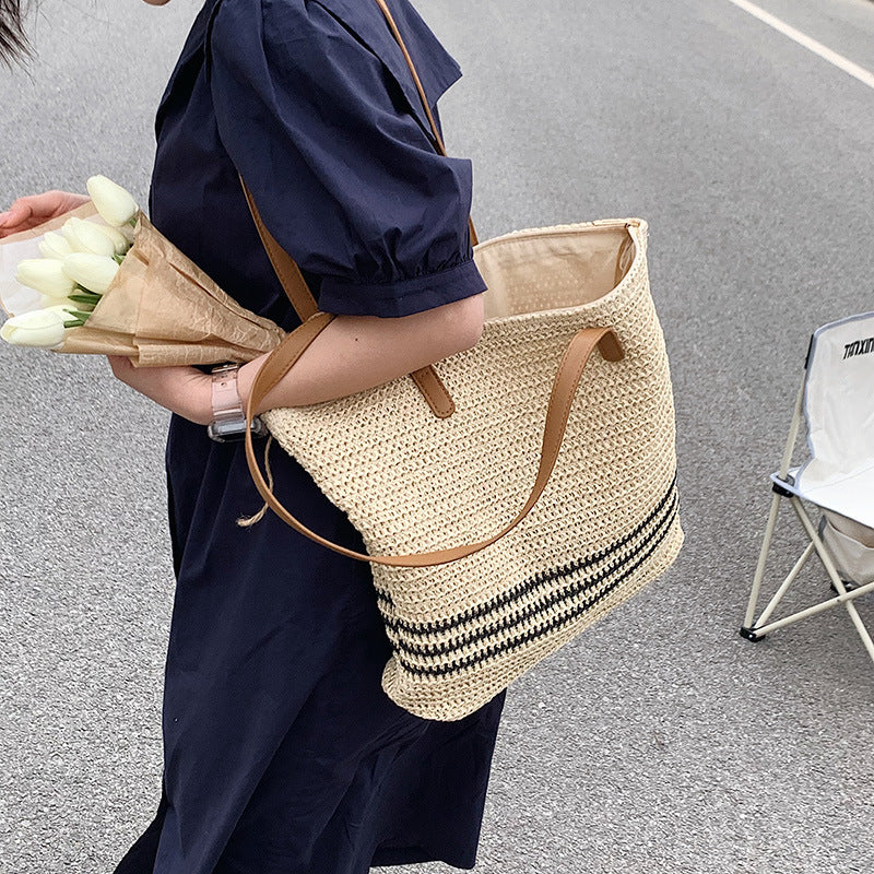Striped Large-Capacity Casual Straw Bags